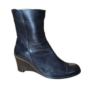 Arche woman’s black leather boots US 9 mid heel wedge